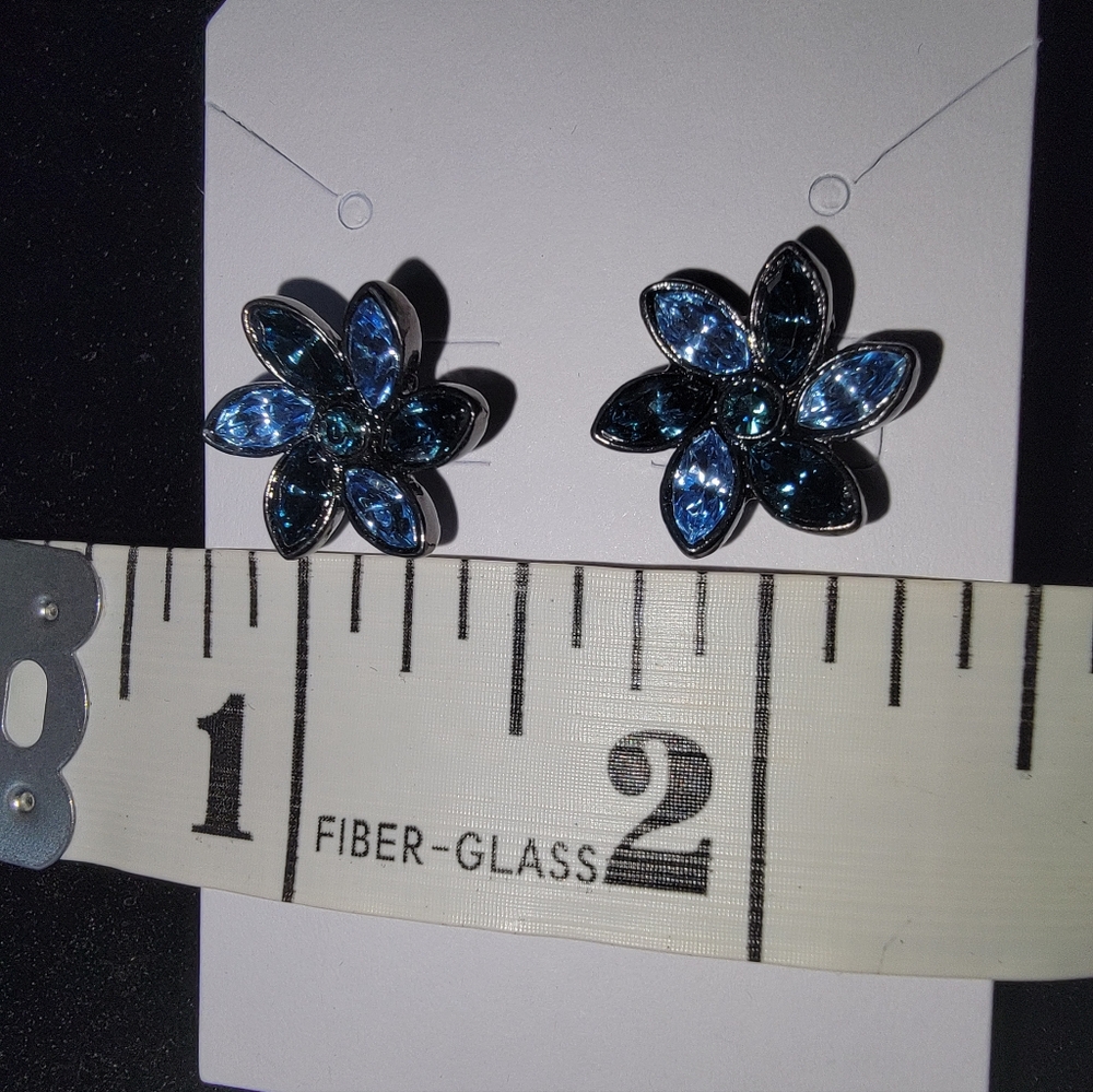 Elegant Pierced Blue Flower Earrings